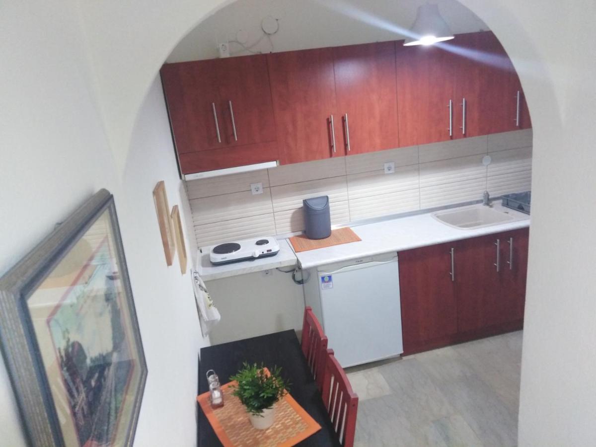 Niki Stavros Comfort Studios Экстерьер фото