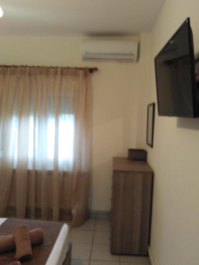 Niki Stavros Comfort Studios Экстерьер фото