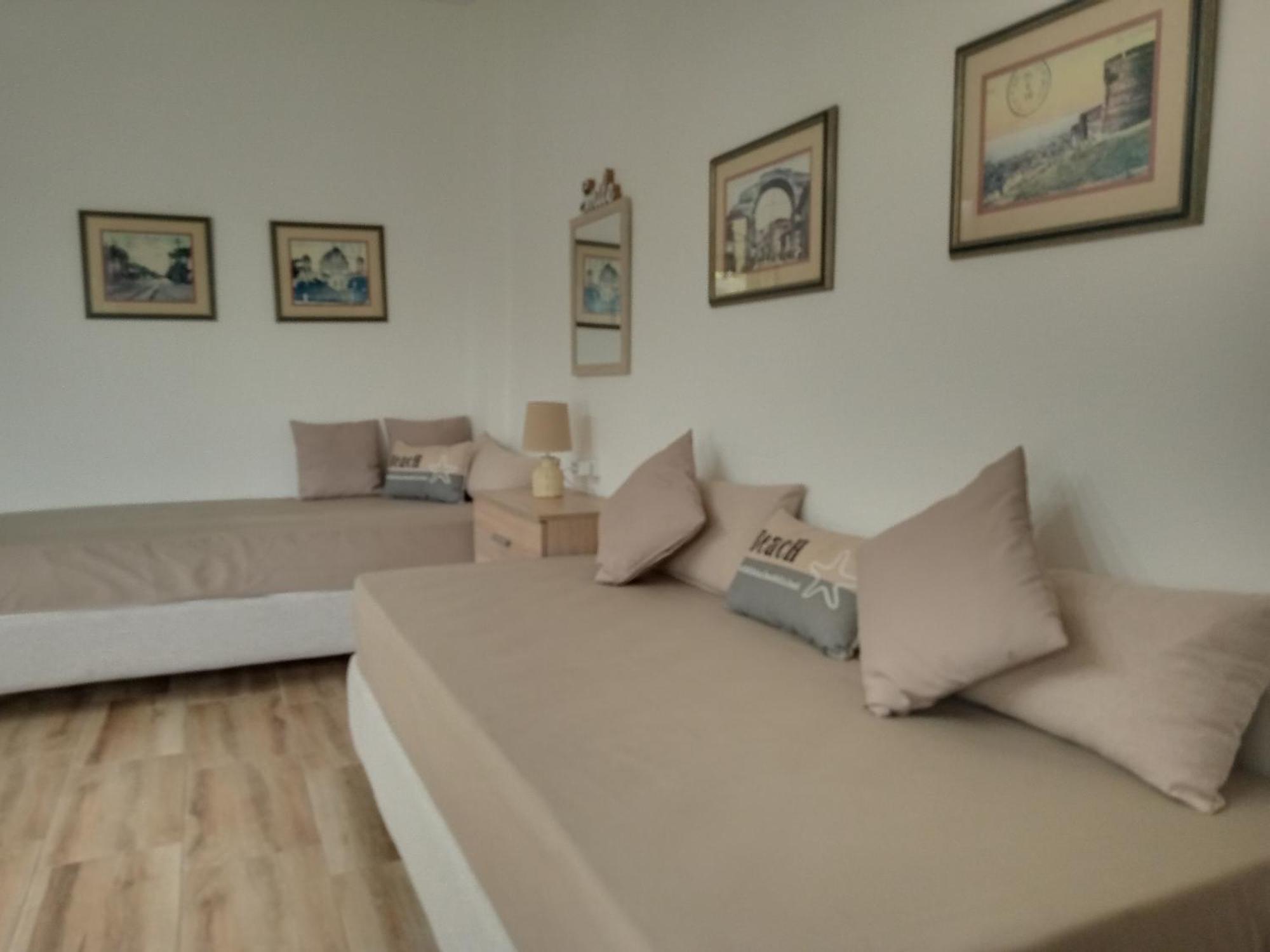 Niki Stavros Comfort Studios Экстерьер фото